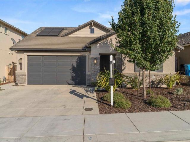 House for sale in Santana Ranch, Hollister