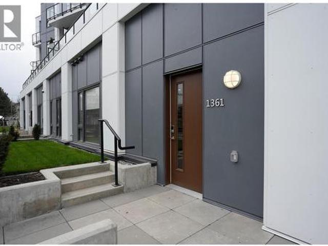 House for sale in Winfield, British Columbia