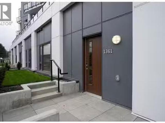 House for sale in Winfield, British Columbia