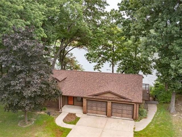 House for sale in Edwardsville, Illinois