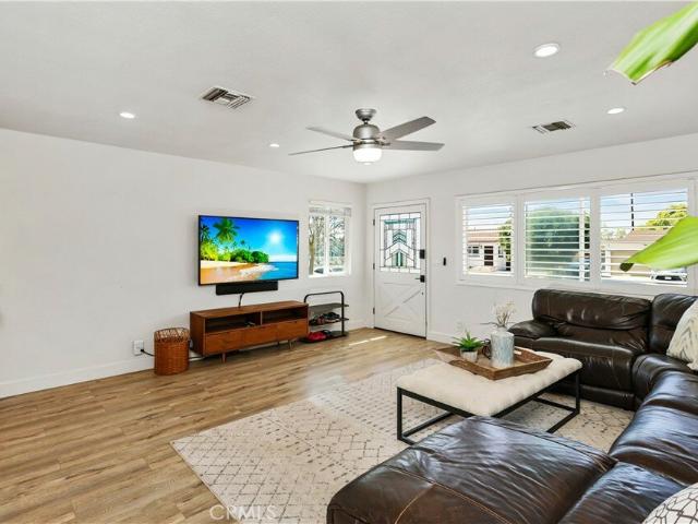 House for sale in Tustin