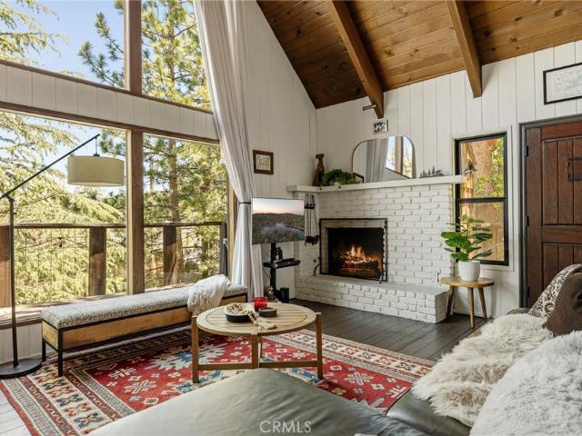 House for sale in Cedar Glen, California