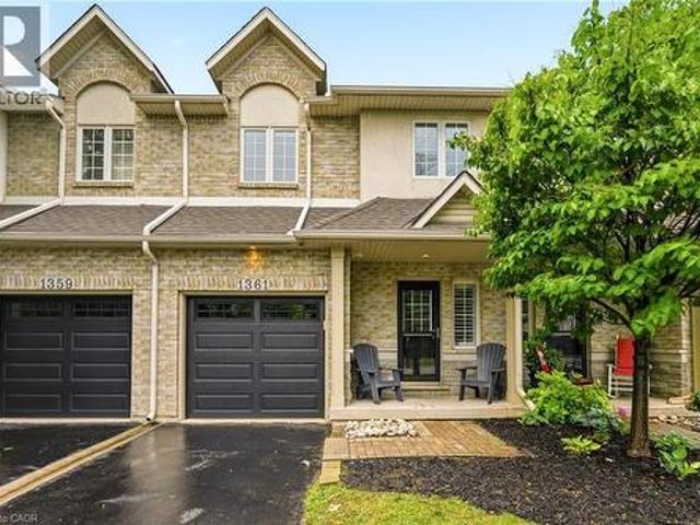 Townhouse for sale in Burlington, Ontario