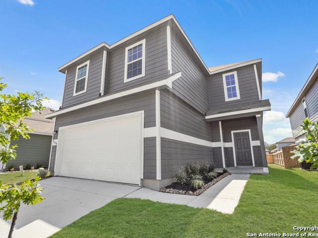 House for sale in Saint Hedwig, Texas