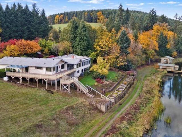 House for sale in Oregonia
