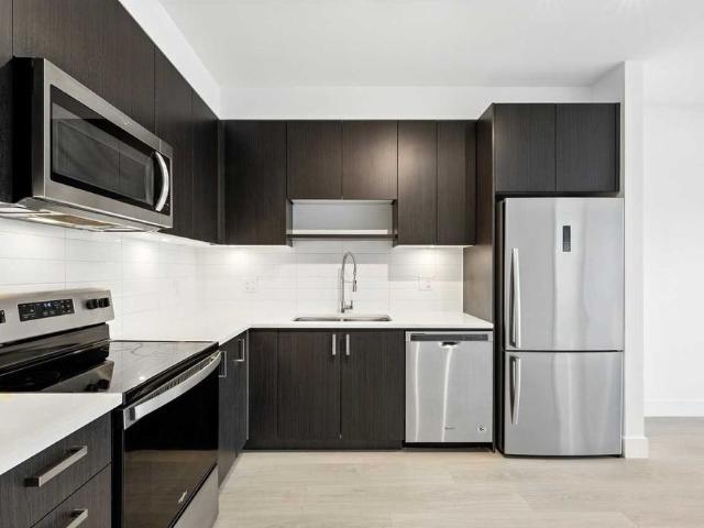Apartment for rent in Strawberry Hill, Surrey