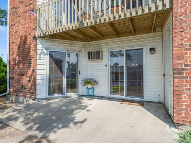 Condo for sale in Mchenry, Illinois
