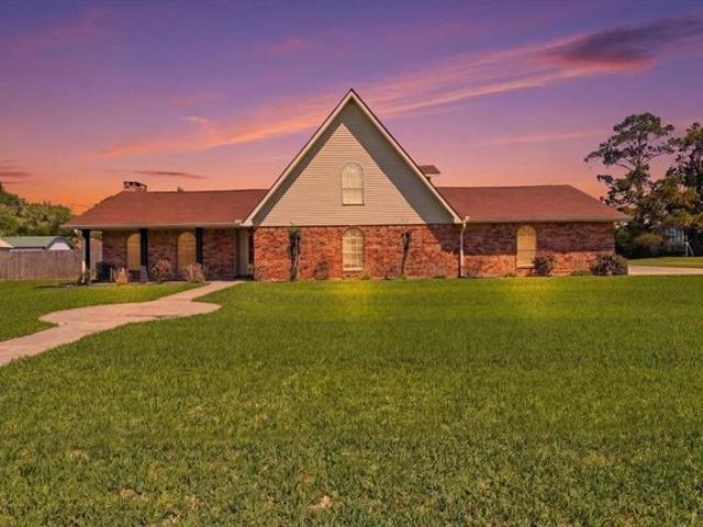 House for sale in Bridge City, Texas