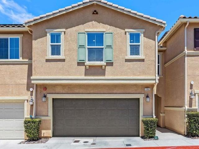 Townhouse for sale in Vista, San Diego County