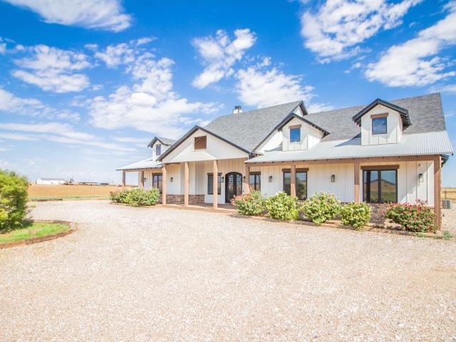 House for sale in Shallowater, Texas