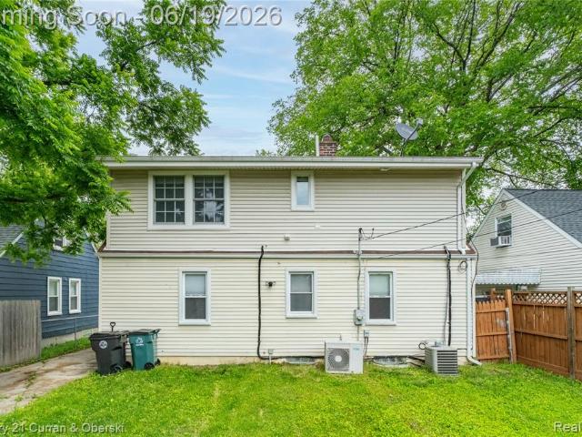 House for sale in Oak Park, Michigan