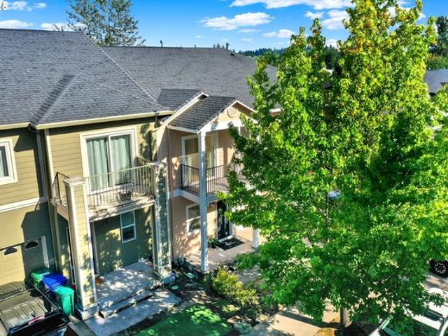 Townhouse for sale in Oregonia