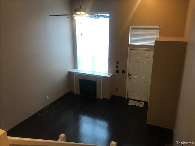 Condo for sale in Dearborn Condo for sale in Dearborn