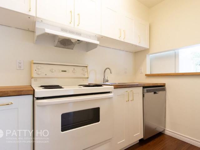 Apartment for rent in Ambleside, West Vancouver