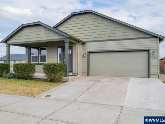 House for sale in Oregonia