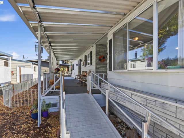House for sale in Happy Valley, Clackamas County