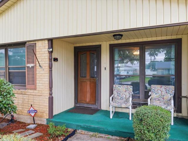 House for sale in Farmers Branch, Texas
