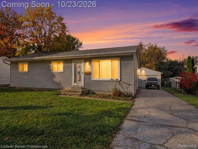 House for sale in Lapeer, Lapeer County