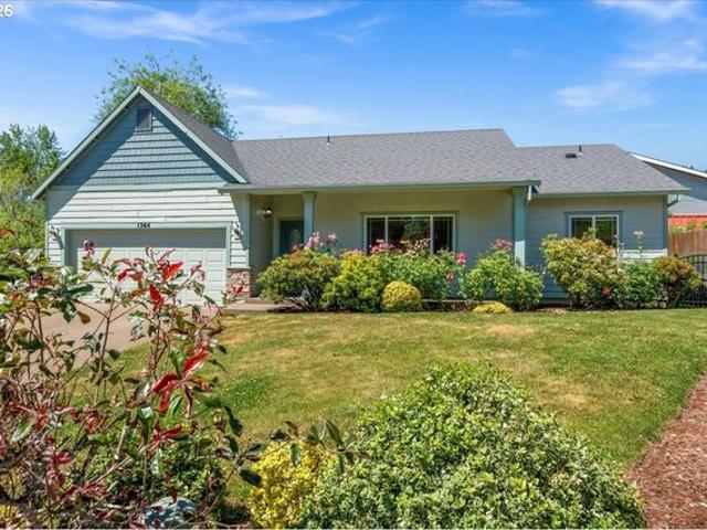 House for sale in Oregonia
