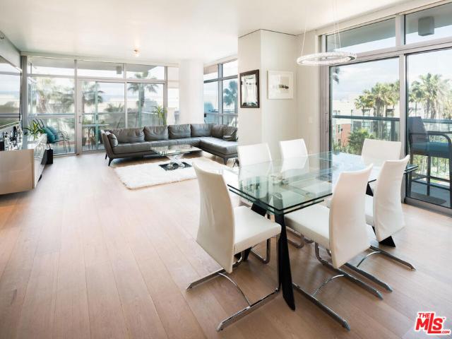 Property for rent in Canoga Park, California