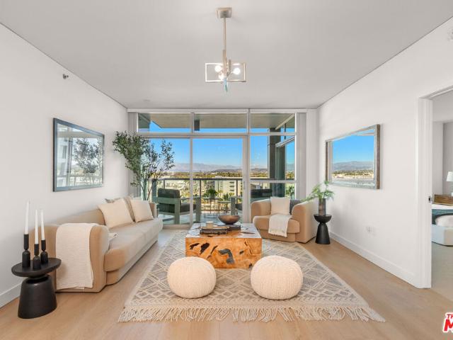 Condo for sale in Canoga Park, California