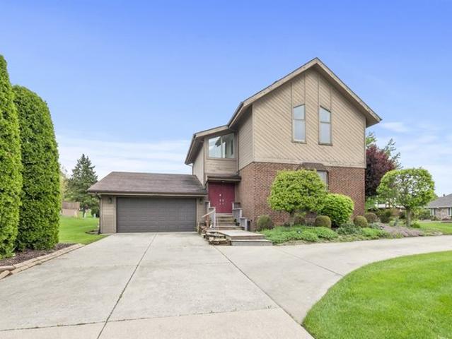 House for sale in Homer Glen, Illinois