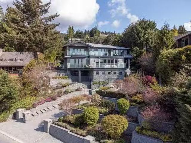 House for sale in West Vancouver, British Columbia