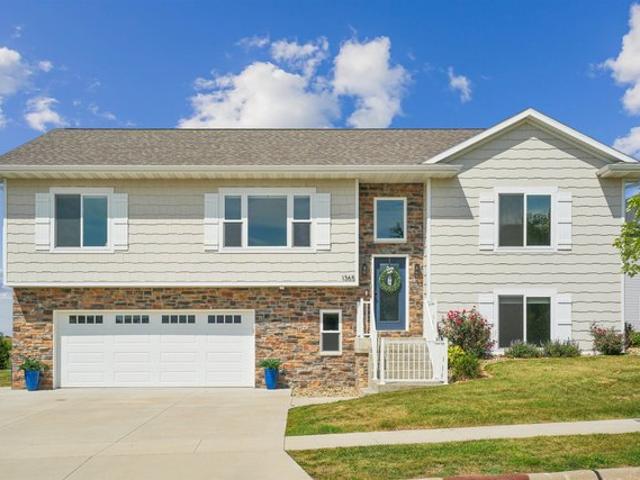House for sale in South Pointe, Dubuque
