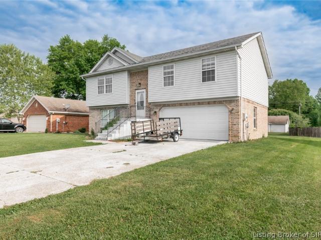 House for sale in Scottsburg, Indiana