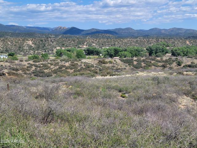 Land for sale in Skull Valley, Arizona