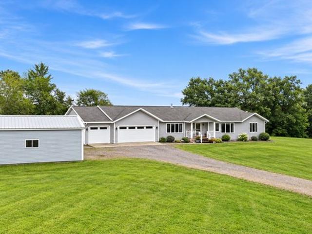 House for sale in Saint Croix, Wisconsin