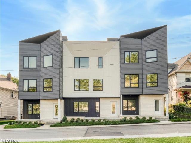 Townhouse for sale in Cleveland