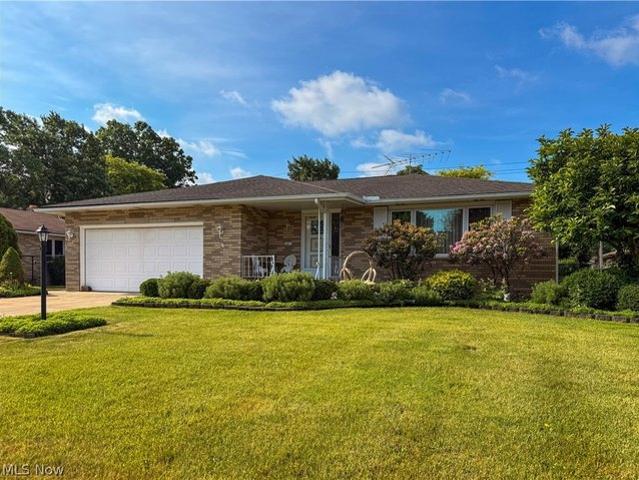 House for sale in Middleburg, Ohio