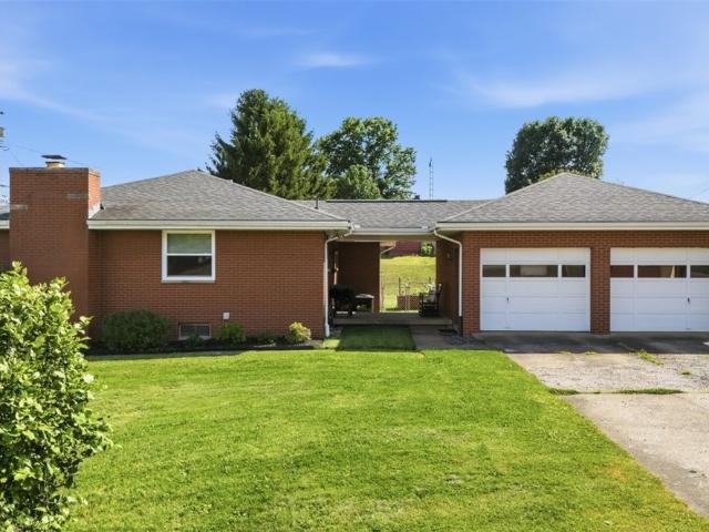 House for sale in Parkersburg, West Virginia