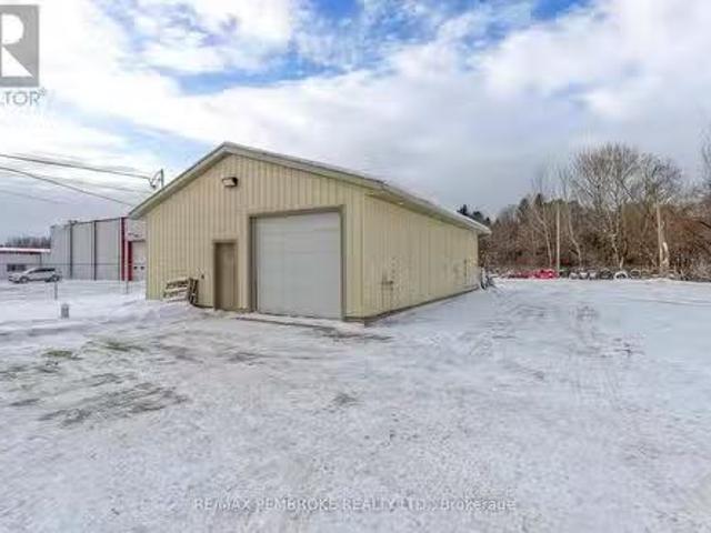 House for sale in Renfrew, Ontario