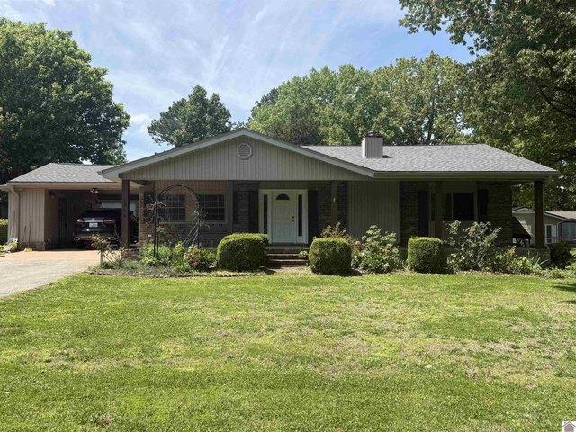 House for sale in Benton, Kentucky