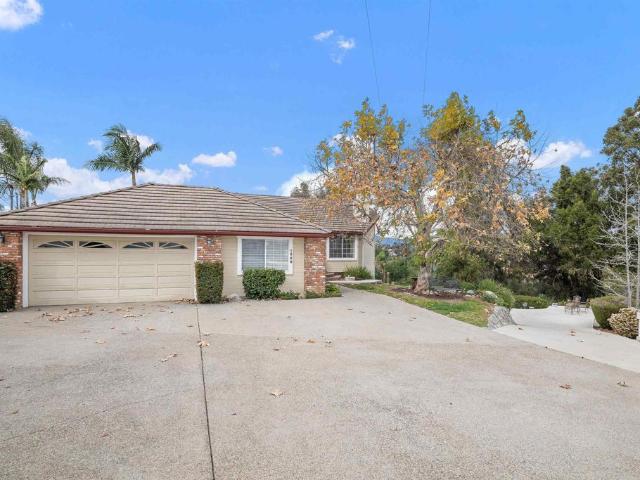 House for sale in Fallbrook, San Diego County