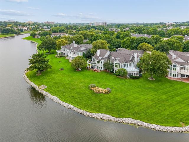 Condo for sale in Clive, Iowa