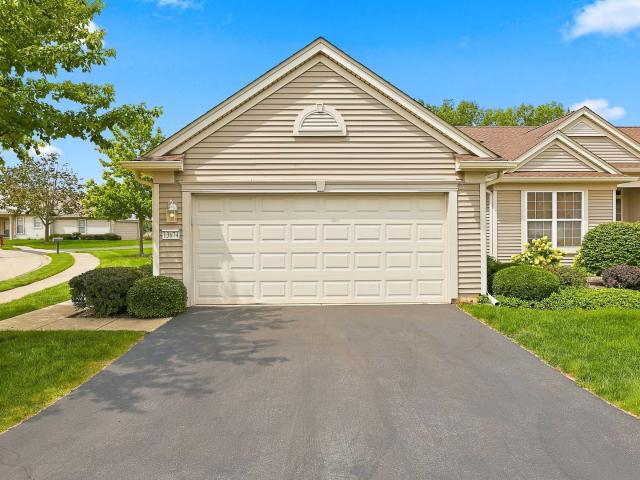 Townhouse for sale in Huntley, Illinois