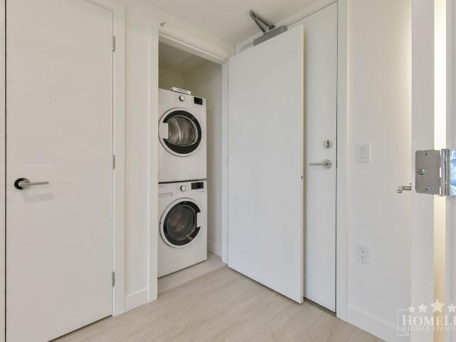 Apartment for rent in Surrey, British Columbia