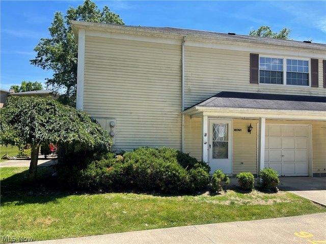 Condo for sale in Hinckley, Ohio