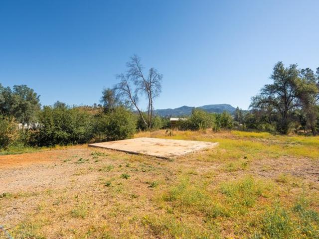 Land for sale in Whispering Oaks, Redding