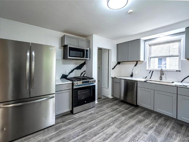 House for sale in Oak Park, Michigan