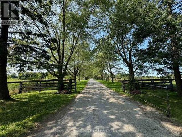 Farm for sale in York, Ontario