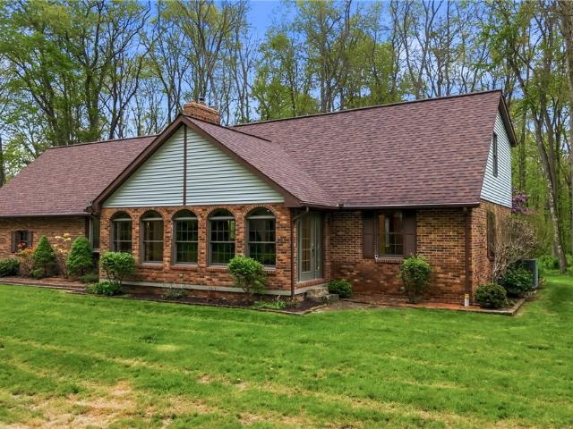 House for sale in New Springfield, Ohio