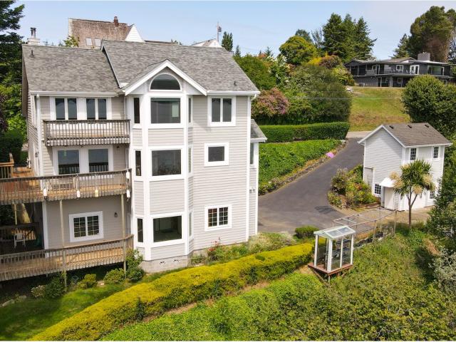 House for sale in North Bend