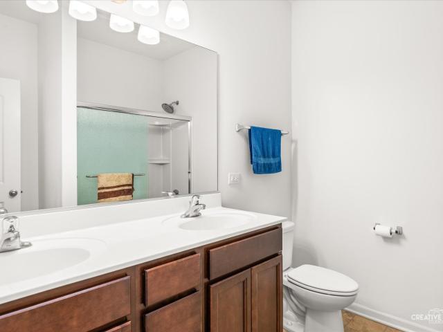 House for sale in North Aurora, Illinois