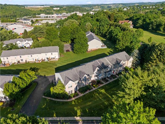 Townhouse for sale in Strabane, Pennsylvania