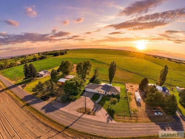 House for sale in Shelley, Bingham County