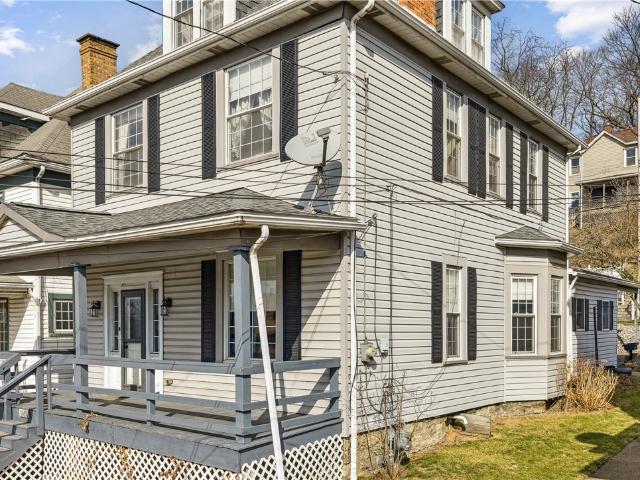 House for sale in Saint Clair, Freedom